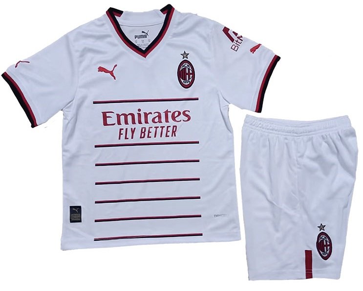 Kit infantil II Milan 2022 2023 Puma oficial